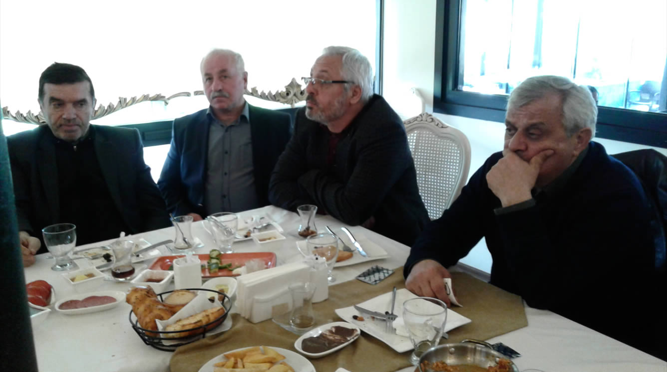 KOCAELİ MİLLETVEKİLİ SAMİ ÇAKIR ERUNİM MTTB Lİ ARKADAŞLARI İLE KAHVALTIDA BULUŞT